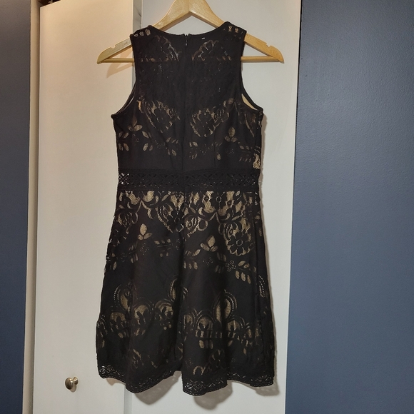 Rebellion dress - Picture 2 of 11